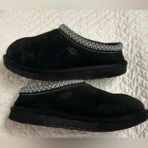 Authentic Kids’ Tasman UGG Black Suede Slip-Ons with Embroidered Trim